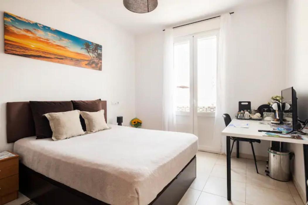 Room With Private Bathroom And Balcony Nearby The Mercado Central, Center And Beach Alicante Kültér fotó