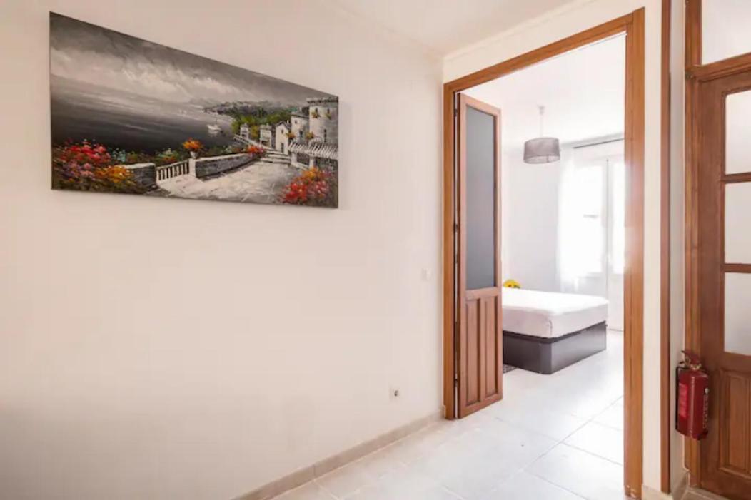 Room With Private Bathroom And Balcony Nearby The Mercado Central, Center And Beach Alicante Kültér fotó