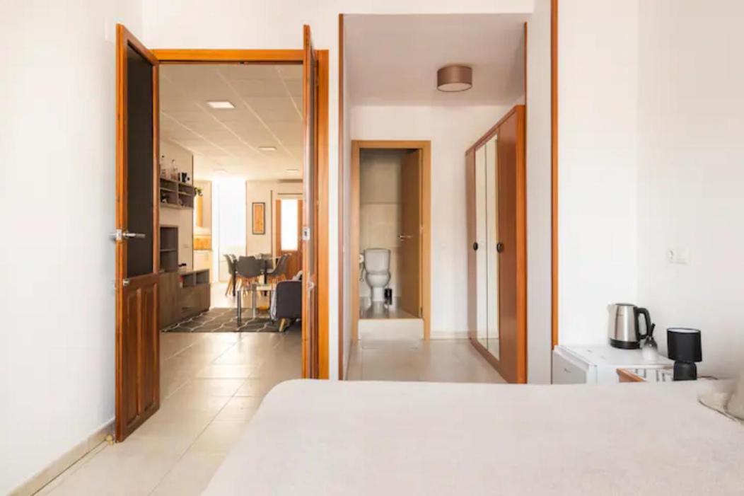 Room With Private Bathroom And Balcony Nearby The Mercado Central, Center And Beach Alicante Kültér fotó