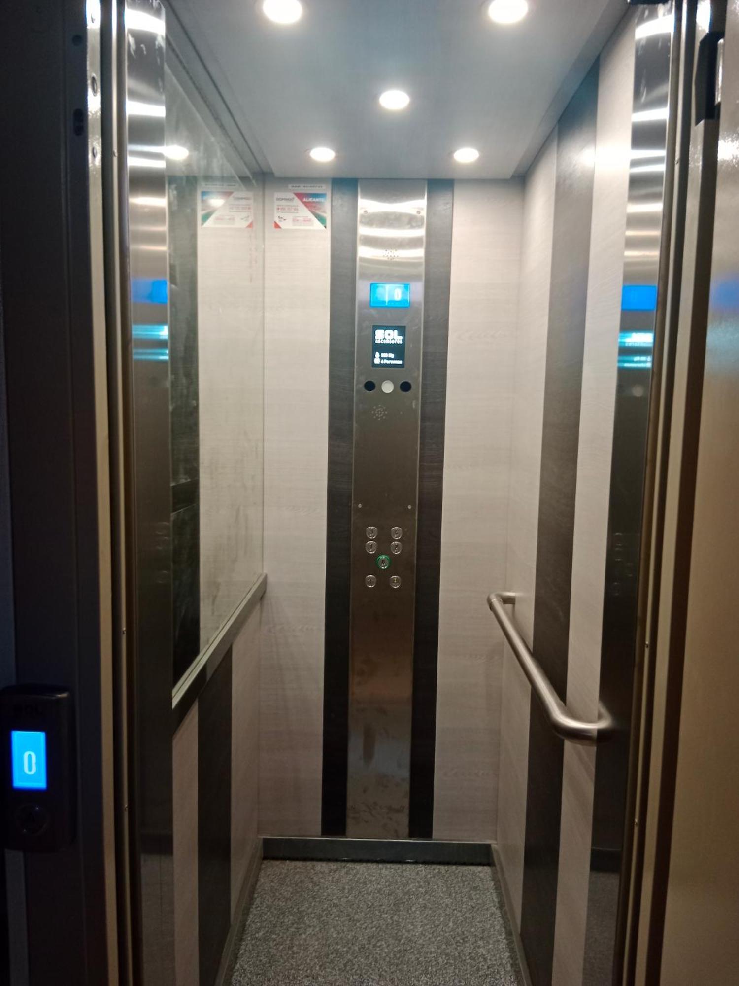 Room With Private Bathroom And Balcony Nearby The Mercado Central, Center And Beach Alicante Kültér fotó